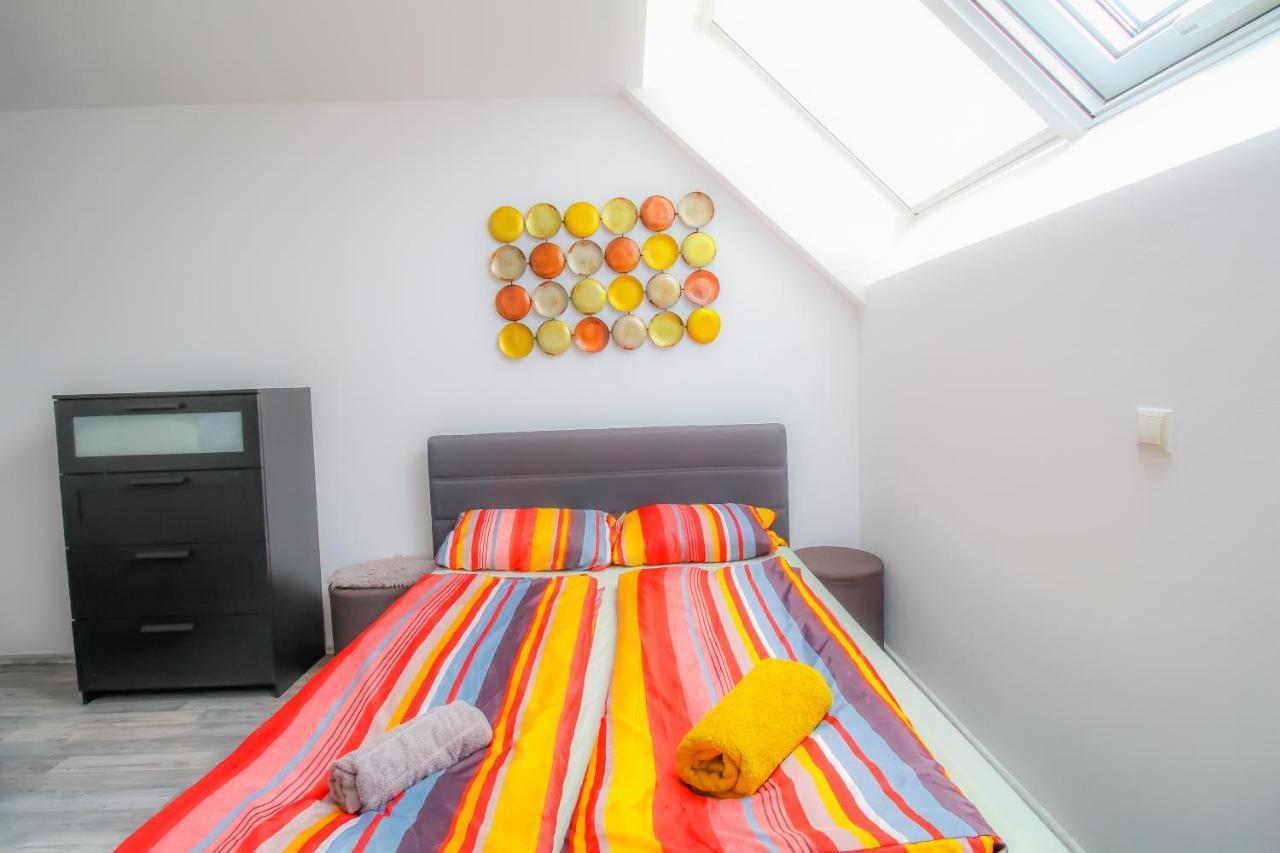 Private Triple Bedroom In Shared Apartment Dw171-4 Wina Bagian luar foto